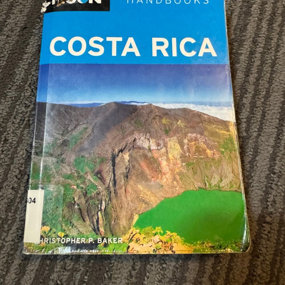 Moon Handbooks: Costa Rica by Christopher P. Baker – Travel Guidebook (Pre-Owned